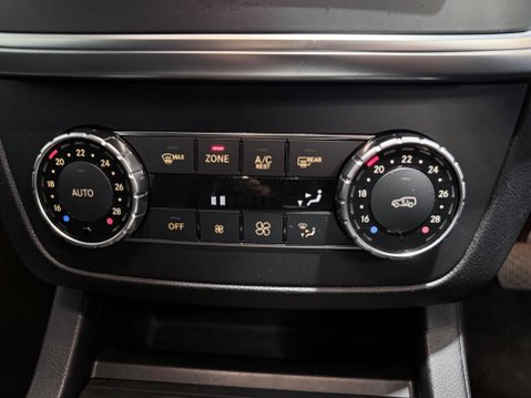 Mercedes-Benz GL Class 3.0 GL350 V6 BlueTEC AMG Sport G-Tronic+ 4WD Euro 6 (s/s) 5dr 24