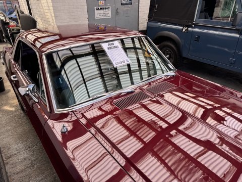 Ford Mustang 289 Hardtop Coupe 10