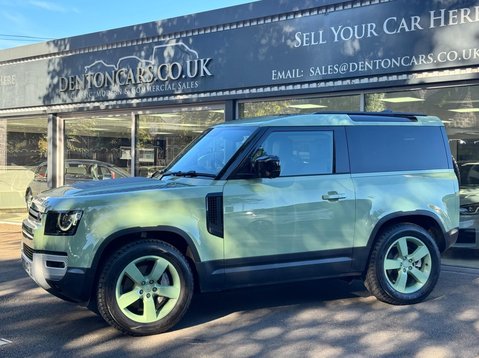 Land Rover Defender 75TH LIMITED EDITION 5