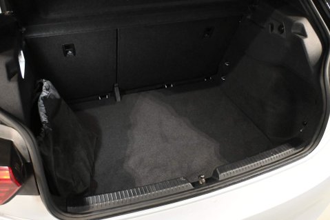 Volkswagen ID.3 Pro Performance 58kWh Life Auto 5dr 150