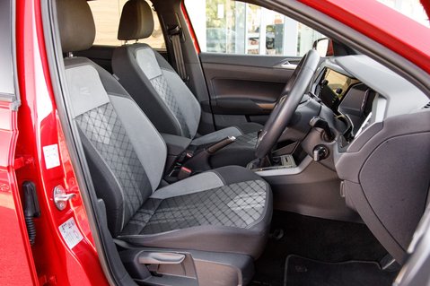 Volkswagen Polo R-LINE TSI 33