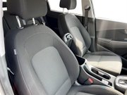 Hyundai KONA 1.6 h-GDi Premium SUV 5dr Petrol Hybrid DCT Euro 6 (s/s) (141 ps) Air Con - 11