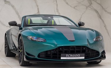 Aston Martin V8 Vantage Roadster F1 Edition 1