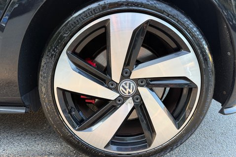 Volkswagen Golf GTI PERFORMANCE TSI DSG - PANORAMIC SUNROOF  65