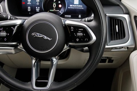 Jaguar I-Pace SE 21