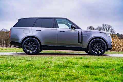 Land Rover Range Rover P530 AUTOBIOGRAPHY 3