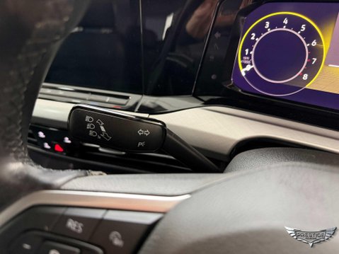 Volkswagen Golf 1.5 TSI Life Euro 6 (s/s) 5dr 53