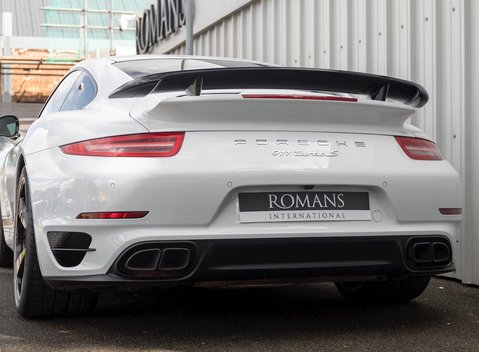 Porsche 911 Turbo S GB Edition (991) 27