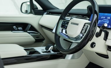 Land Rover Range Rover P460e AUTOBIOGRAPHY LWB 10