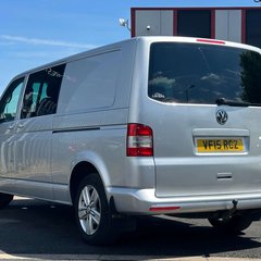 Volkswagen Transporter 2.0 BiTDI T32 Highline Kombi 4dr Diesel DSG 4MOTION L1 H1 (226 g/km, 178 bh 6