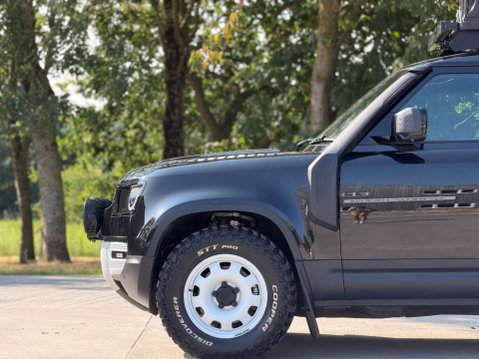 Land Rover Defender 3.0 Defender Hard Top D MHEV Auto 4WD 3dr 43