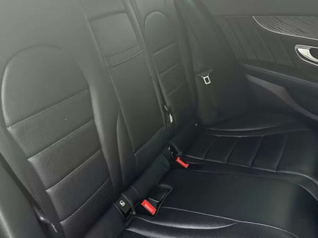 Mercedes-Benz C Class 2.1 C220d AMG Line Saloon 4dr Diesel 7G-Tronic+ Euro 6 (s/s) (170 ps) 6