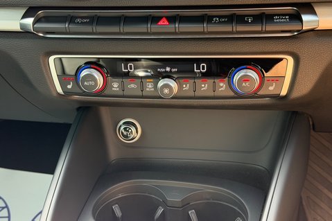 Audi S3 QUATTRO 3 DOOR - APPLE CAR PLAY - VIRTUAL COCKPIT -2 OWNERS -FULL SERVICE H 37