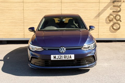 Volkswagen Golf R-LINE TSI 5