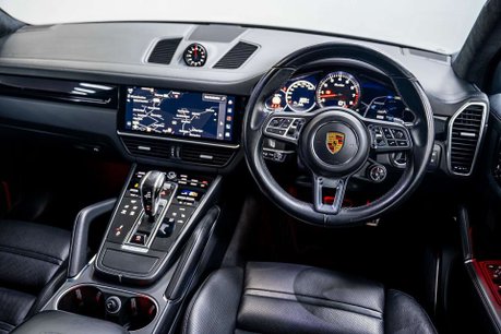 Porsche Cayenne 4.0T V8 GPF Turbo SUV 5dr Petrol TiptronicS 4WD Euro 6 (s/s) (550 ps) 30