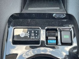 Nissan LEAF Leaf Tekna Electric 110Kw 39kWh (AUTOMATIC) 5dr 47