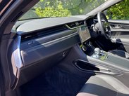 Jaguar F-Pace 2.0 D200 MHEV R-Dynamic HSE Black Auto AWD Euro 6 (s/s) 5dr 30