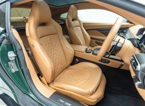 Aston Martin Vanquish V12 14