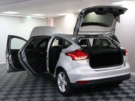 Ford Focus TITANIUM 21