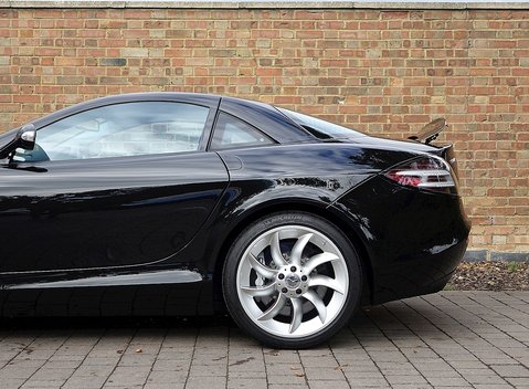 Mercedes-Benz SLR McLaren 17