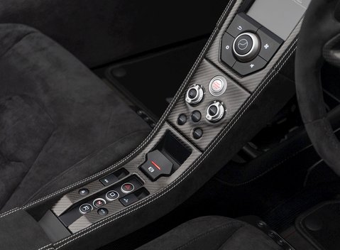 McLaren 675LT Spider 23