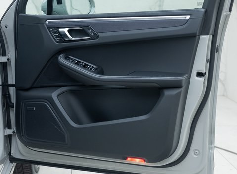 Porsche Macan GTS 26