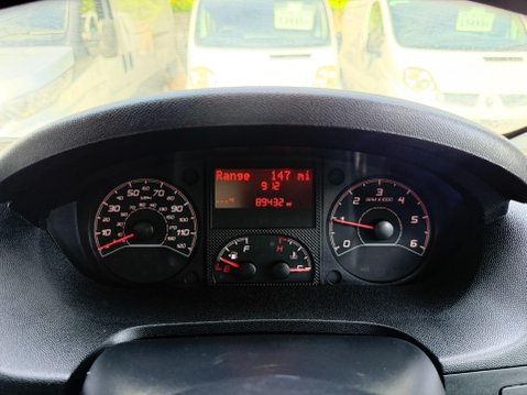 Peugeot Boxer 2.0 BlueHDi 335 Professional Panel Van 5dr Diesel Manual L2 H2 Euro 6 (130 29