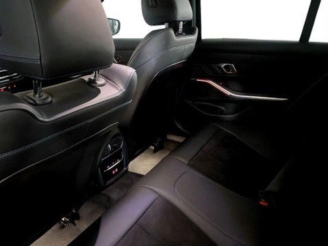 BMW 3 Series 2.0 330e 12kWh M Sport Saloon 4dr Petrol Plug-in Hybrid Auto Euro 6 (s/s) ( 19