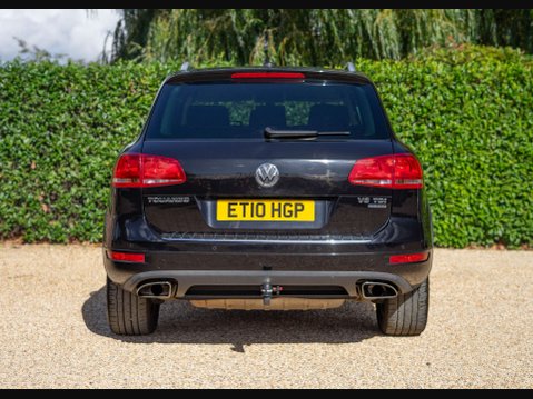 Volkswagen Touareg 3.0 Touareg SE V6 TDI BlueMotion Technology Auto 4WD 5dr 6