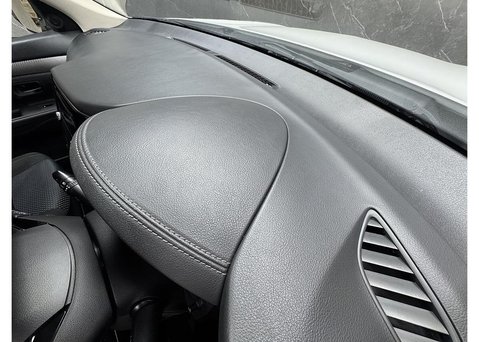 Mitsubishi Outlander 2.2 DI-D 3 SUV 5dr Diesel Manual 4WD Euro 6 (s/s) (147 ps) 28