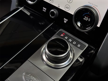 Land Rover Range Rover WESTMINSTER BLACK 52