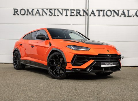 Lamborghini Urus PERFORMANTE 2