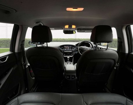 Hyundai IONIQ 1.6 IONIQ Premium SE FHEV Semi-Auto 5dr 11