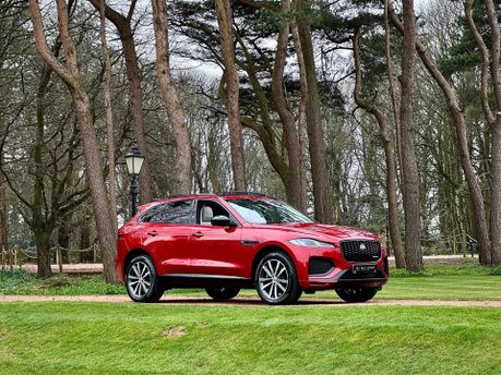 Jaguar F-Pace R-DYNAMIC BLACK 35