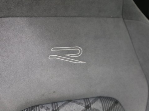 Volkswagen Golf 1.5 TSI R-Line Euro 6 (s/s) 5dr 24