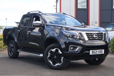 Nissan Navara 2.3 dCi Tekna Pickup Double Cab 4dr Diesel Auto 4WD Euro 6 (190 ps)