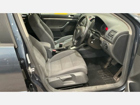 Volkswagen Golf MATCH FSI 12