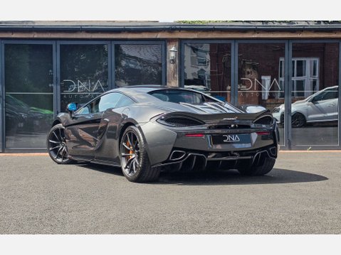 McLaren 570S 3.8 570s Coupe Semi-Auto 2dr 3