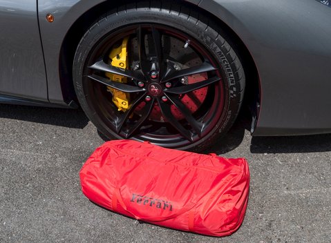 Ferrari 488 Spider 37