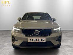 Volvo XC40 2.0 B3 MHEV Core SUV 5dr Petrol Hybrid DCT Auto Euro 6 (s/s) (163 ps)