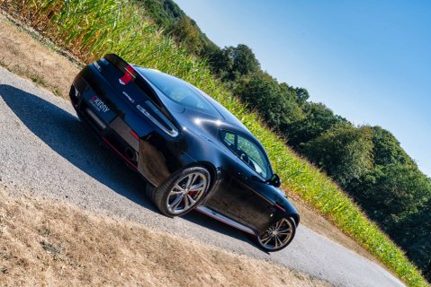 Aston Martin Vantage S V12 Manual 20