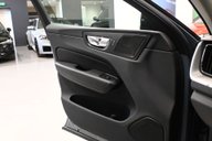 Volvo XC60 2.0 XC60 + B5 MHEV AWD Auto 4WD 5dr 46