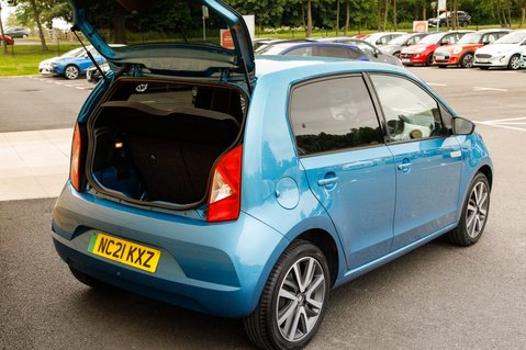 SEAT Mii BASE 32