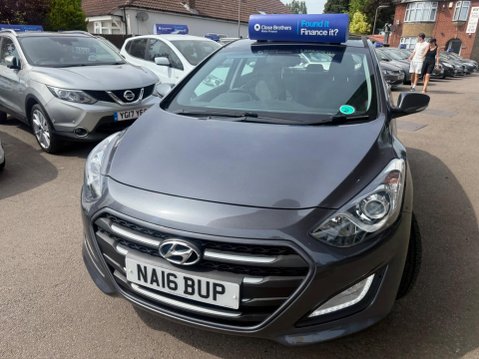 Hyundai i30 1.6 CRDi Blue Drive SE Nav Euro 6 (s/s) 5dr 3