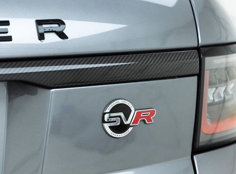 Land Rover Range Rover Sport 5.0 SVR Carbon Edition 31