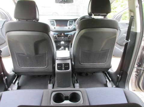 Hyundai TUCSON 2.0 CRDi SE Nav 4WD Euro 6 5dr 31