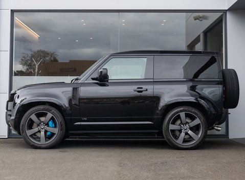 Land Rover Defender 90 V8 P525 3