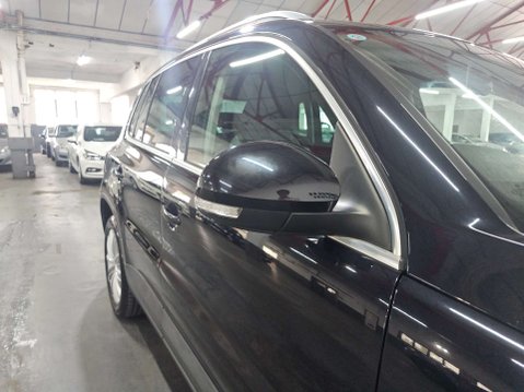Volkswagen Tiguan 2.0 Tiguan Sport TDI 4Motion 140 Auto 4WD 5dr 90
