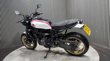 Yamaha XSR700 700 XTRIBUTE 2020 ONLY 5K AKRAPOVIC EXHAUST MODERN RETRO A2 6