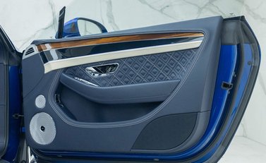 Bentley Continental GT W12 Convertible First Edition 26